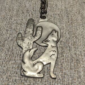 Vintage 1990 Seagull Pewter Canada Howling Wolf Keychain #535